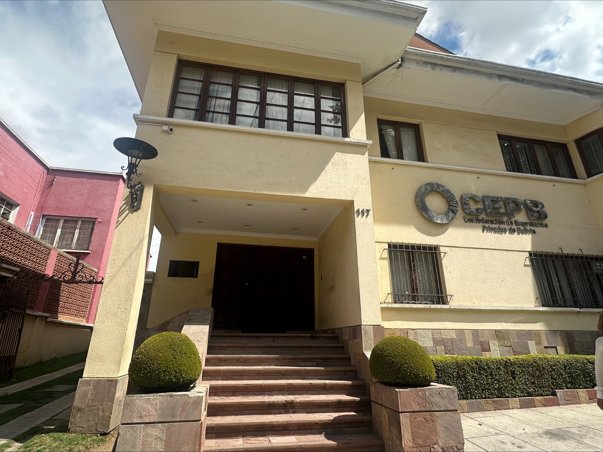 Casa Plaza España - Oficinas en Alquiler
