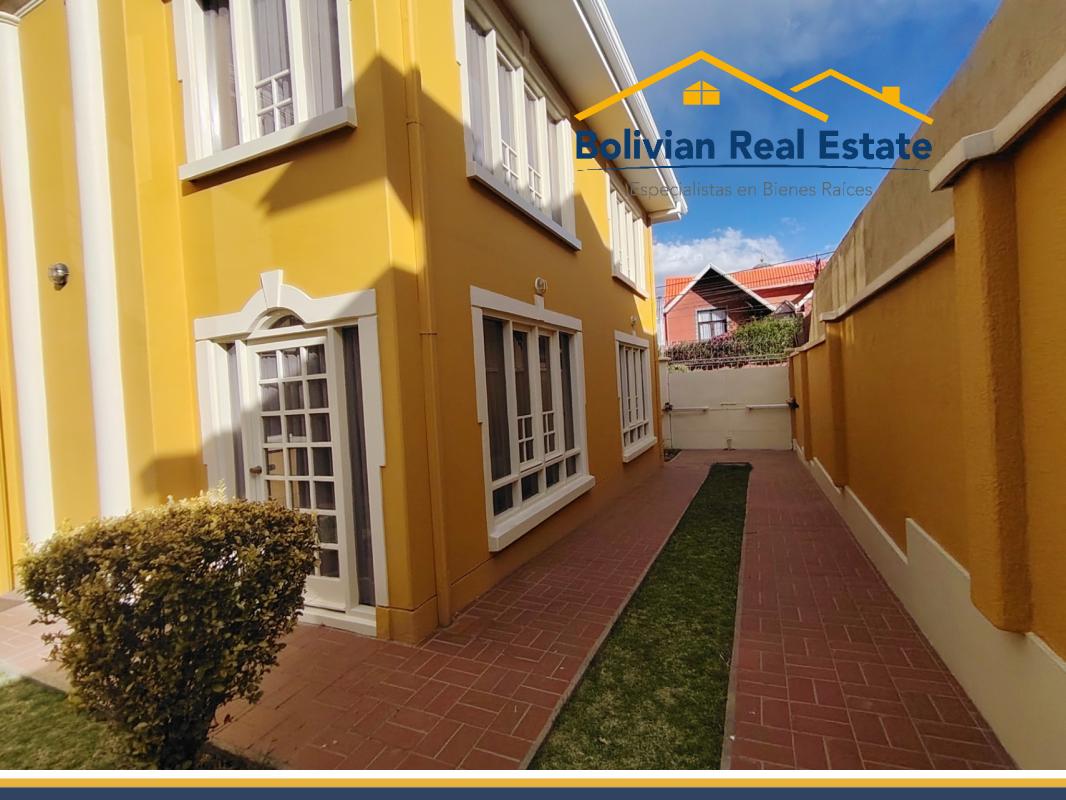 BONITA CASA EN VENTA EN IRPAVI – ALTURA CALLE 4