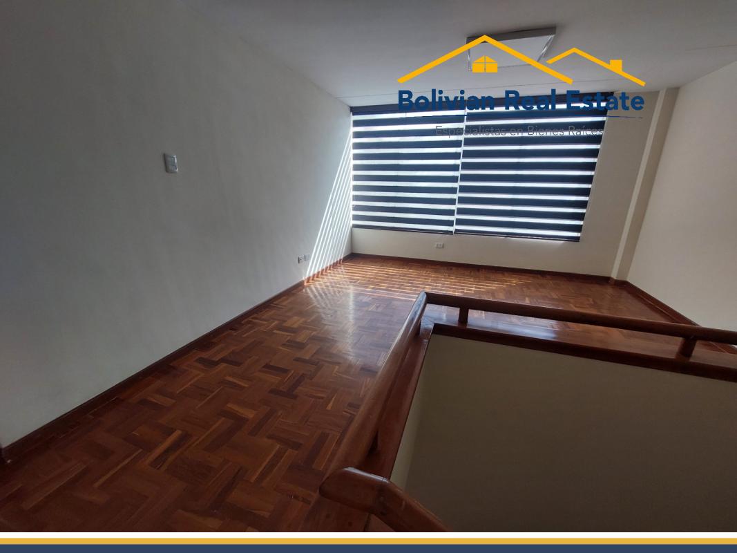 BONITA Y MODERNA CASA EN VENTA – LA FLORIDA